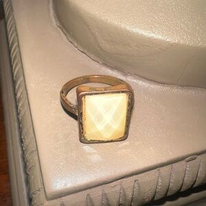 Vintage Elegant Gold-Toned Ring
